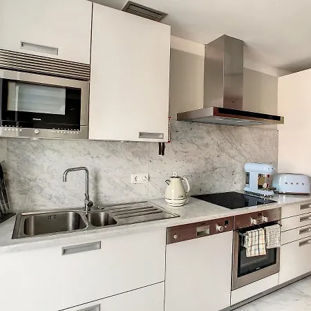Apartment The New By Lovelystay Funchal (Madeira)